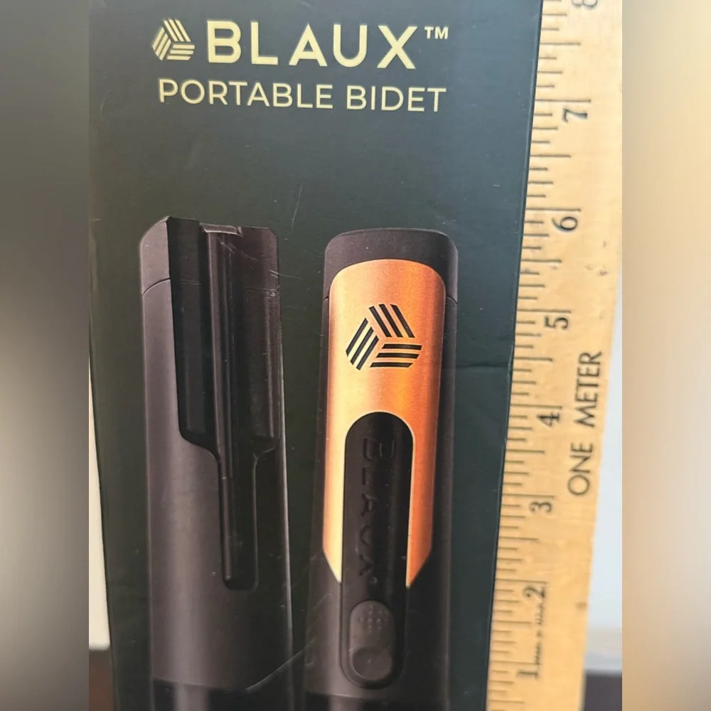 Blaux Portable Bidet‎ in Black and Gold new open box No charging cable or manual